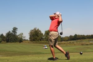 Le petit Larousse du golf : le livre de référence pour apprendre à jouer  comme un pro
